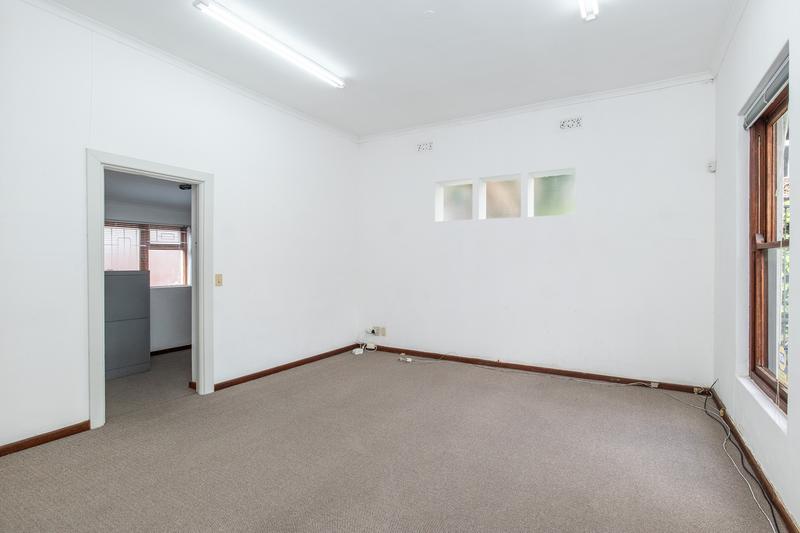 4 Bedroom Property for Sale in Claremont Upper Western Cape
